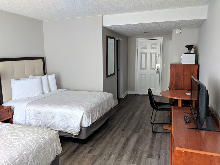 2 Double Beds Street View Room